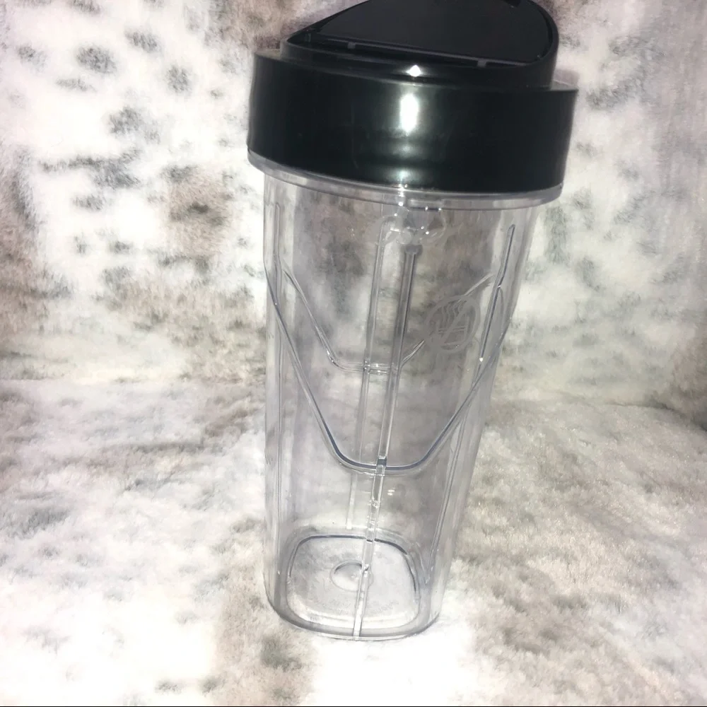 Oster Clear Tumbler with‎ Black Lid 24oz BPA Free